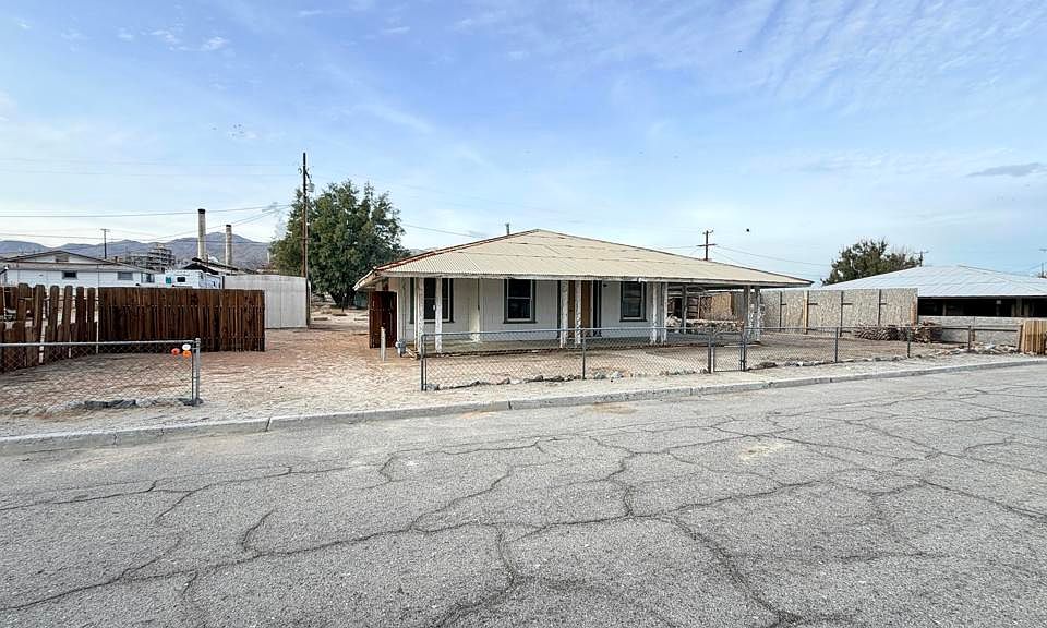 1st image of 82962 Panamint Ave