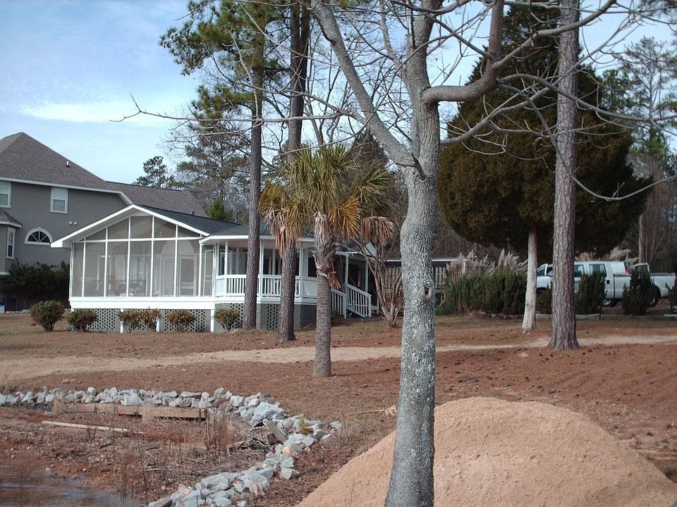 2nd image of 662 Lake Tide Dr