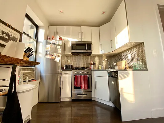 Rented by Ink Realty Services LLC | media 16