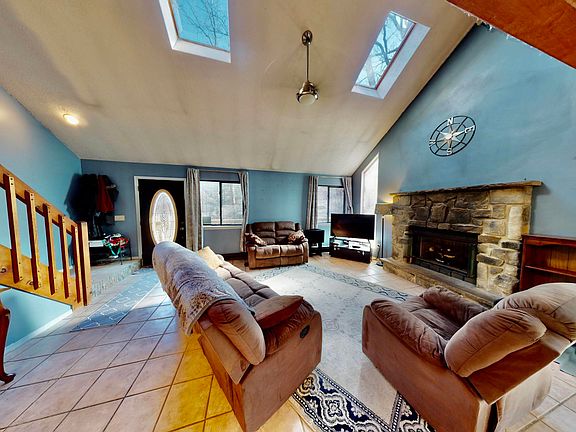 5th image of 2318 Burntwood Dr