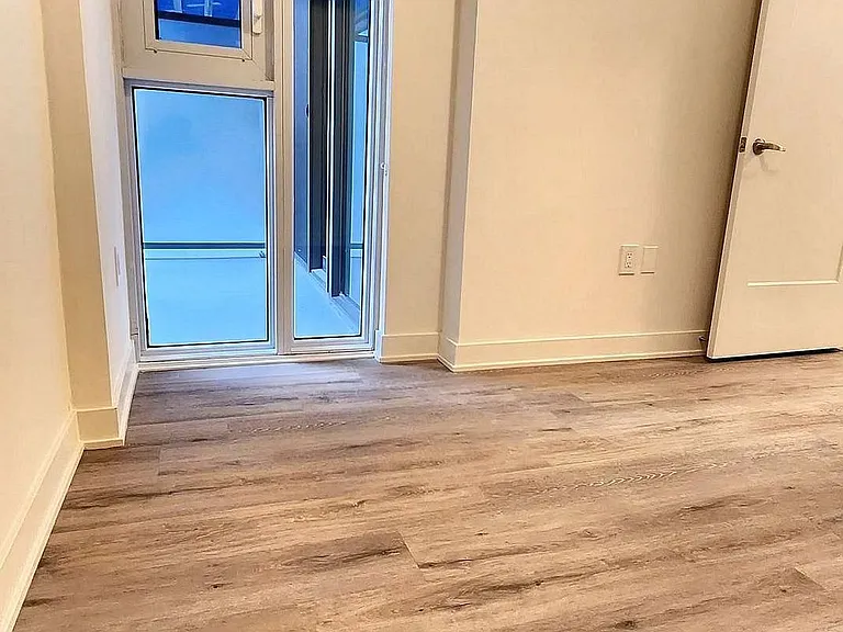70 Princess St #1034 — Photo 24