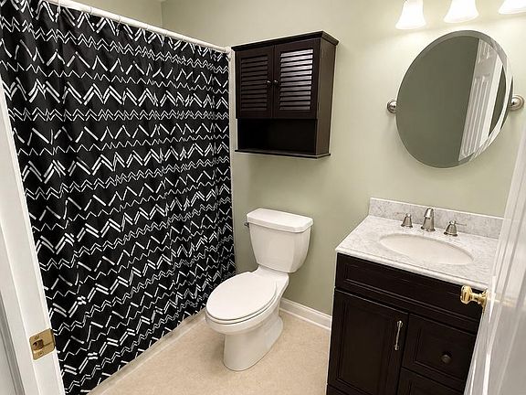 5th image of 14B Hillview Cir
