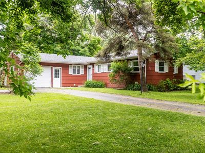 1100 Hatch Rd, Webster, NY, 14580