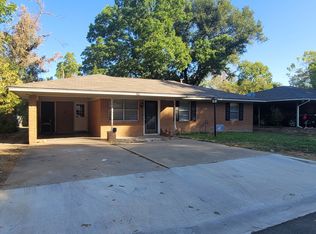 304 Fairmont Ave, Corsicana, TX 75110
