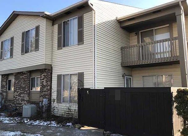 1st image of 15 E Fernwood Dr