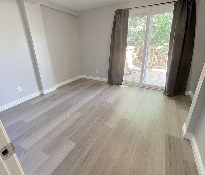 3341 Peter St #MAIN — Photo 7