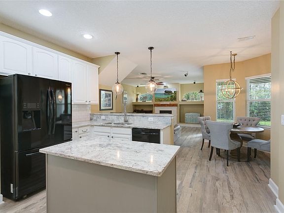 2nd image of 568 Saint Claude Pl