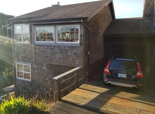 518 SW 7th St, Newport, OR 97365