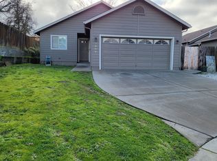 1260 Rockingham Pl, Grants Pass, OR 97527