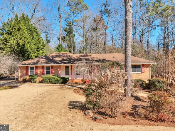 1428 Ridgewood Dr SW, Lilburn, GA 30047