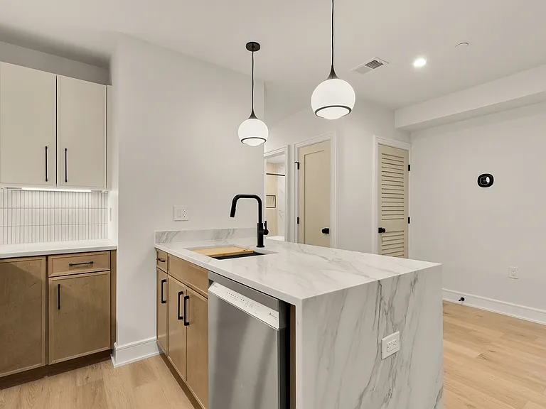 1463 Harvard St NW #1 — Photo 10
