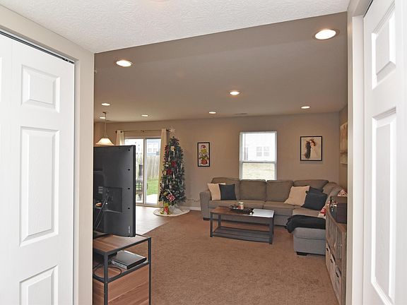 2nd image of 2965 Sussex Place Dr
