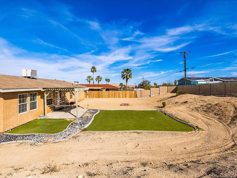 73777 Playa Vista Dr — Photo 31