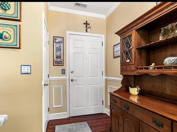 Hallway across from kitchen