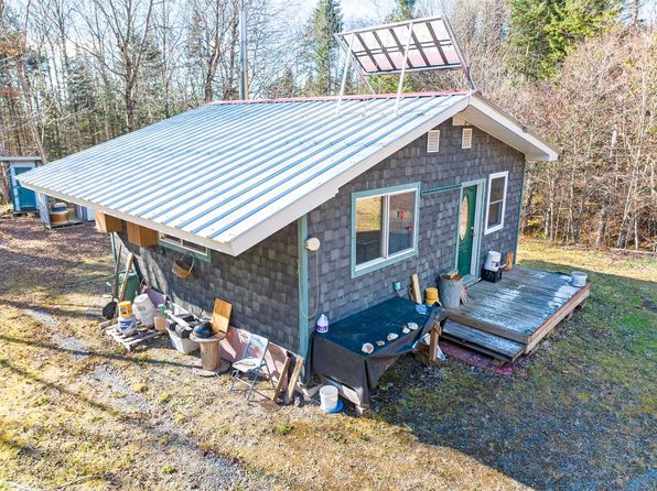 253 Brook Park Road, Stewartstown, NH 03576