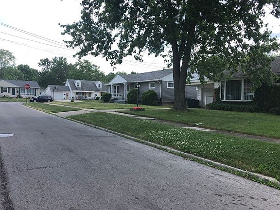5th image of 1113 Melrose St
