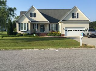 69 Planters Walk Dr, Snow Hill, NC 28580
