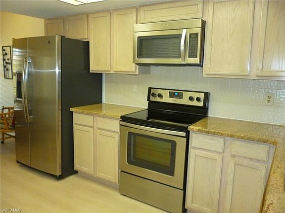 2nd image of 5452 Fox Hollow Dr