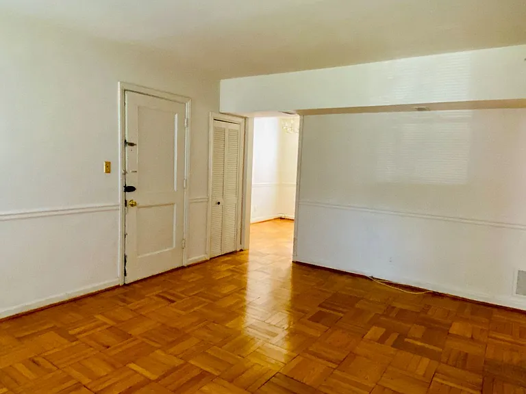 2609 Park Avenue — Photo 6
