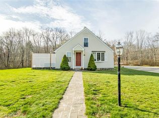 240 Hampton Rd, Pomfret Center, CT 06259