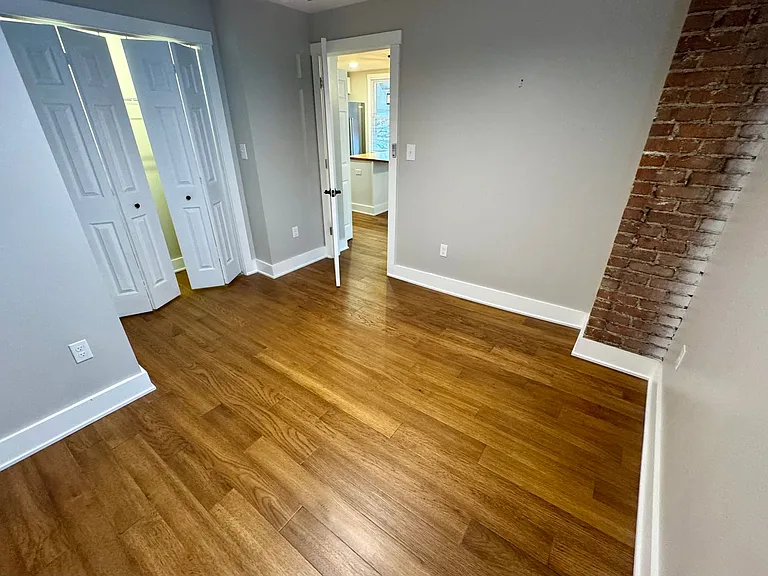 931 Baldwin St — Photo 18