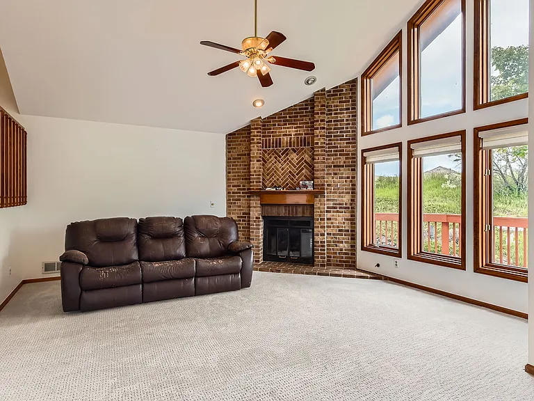 16021 Deer Ridge Dr #B — Photo 4