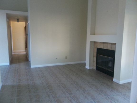 4th image of 29667 Eagle Crest Ave
