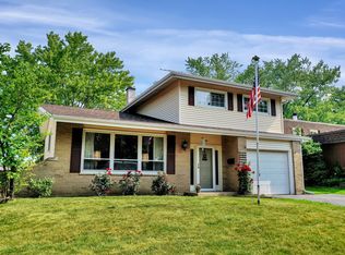 210 June Ln, Lombard, IL 60148