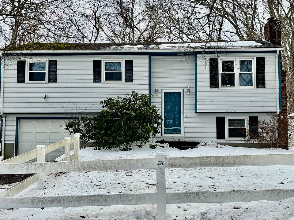1st image of 24 Greenwood Dr