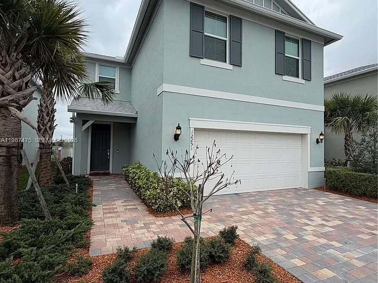 12251 SW Periwinkle Ct — Photo 1