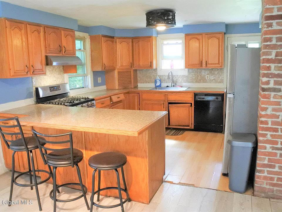 27 Catherine St, Hudson Falls, NY 12839 MLS 202219463 Zillow