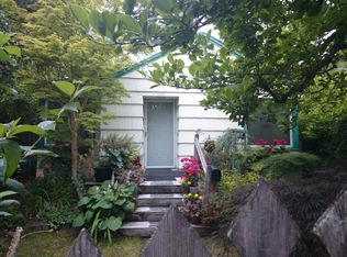 1727 44th Ave SW, Seattle, WA 98116