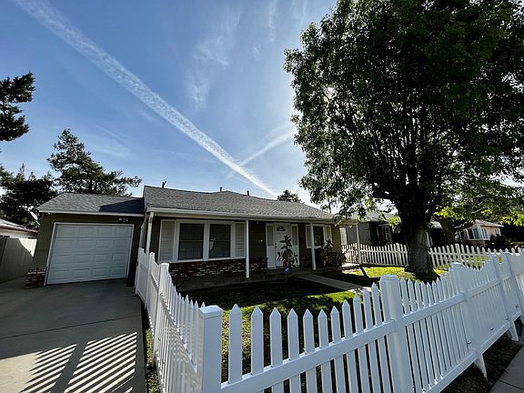 3rd image of 4968 Garden Grove Ave