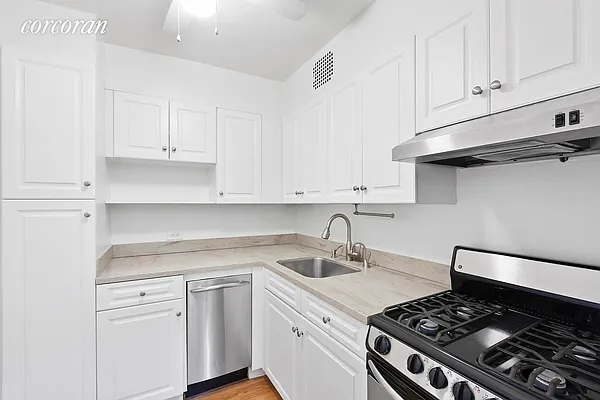 Rented by Corcoran | media 2