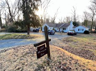 1207 Morningside Ln, Alexandria, VA 22308
