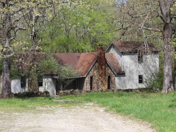 1309 Liberty Church Rd, Mitchell, IN 47446