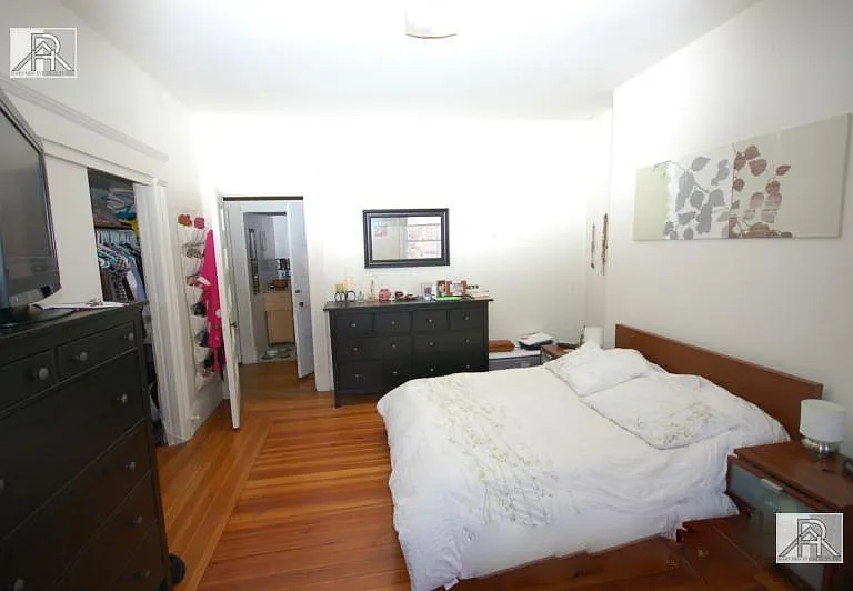 1595 Beacon St #16 — Photo 4