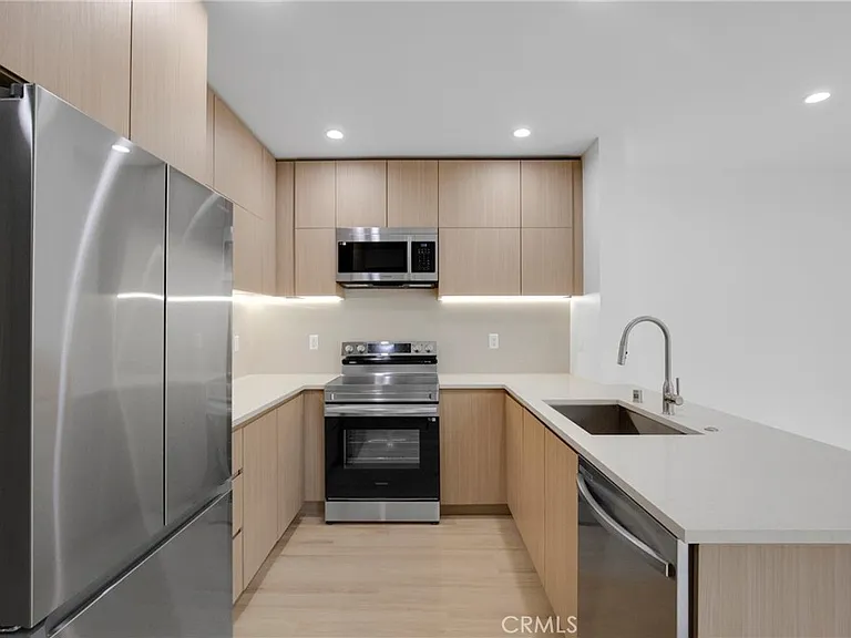 5220 Strohm Ave — Photo 6