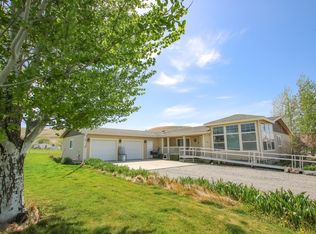 1902 N 543rd Pr NE, Benton City, WA 99320