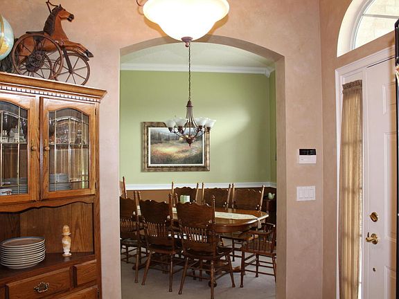 4th image of 10235 Teds Ct