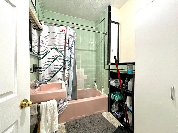 5th image of 160 Endicott St APT 4