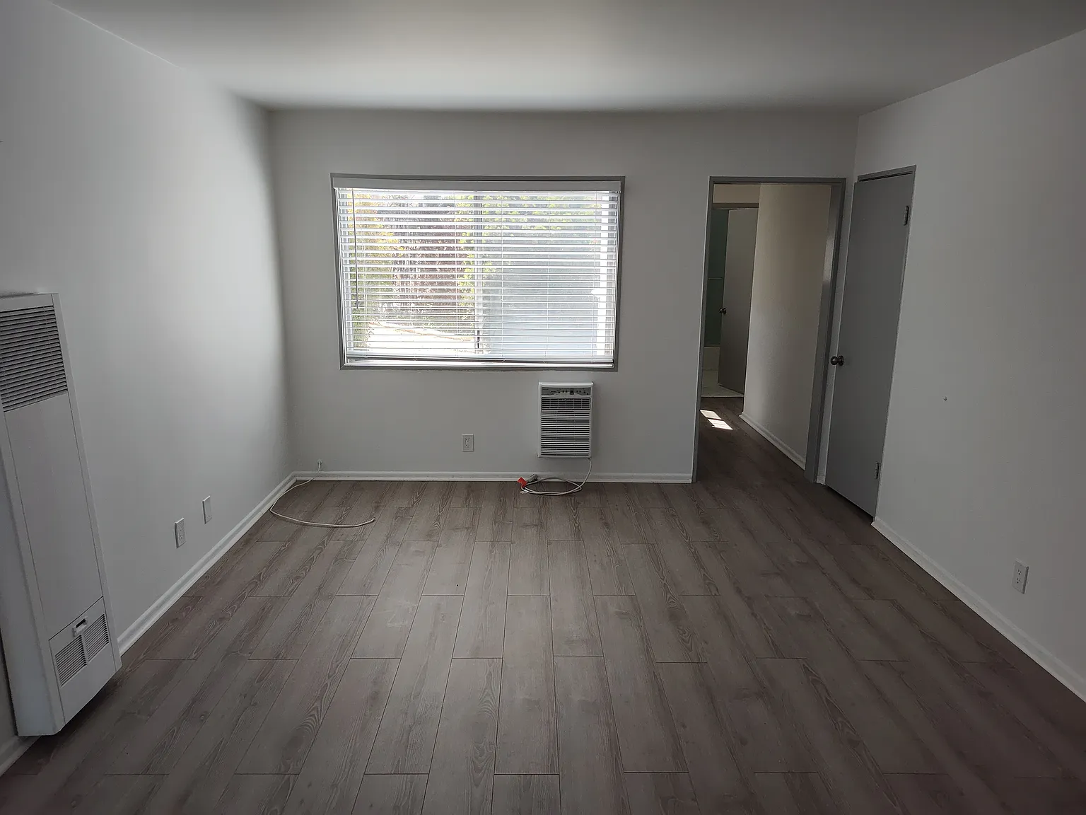 1 bed, 850 sqft, $2,375 — Photo 3