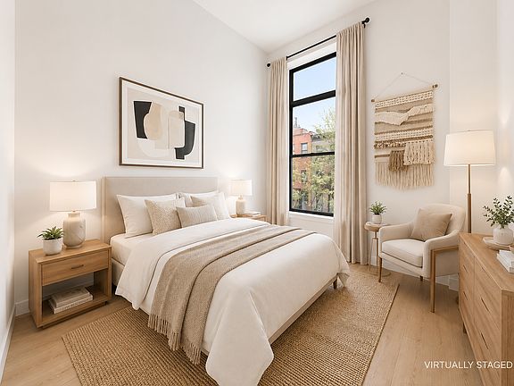 4th image of 37 Woodhull St #3B