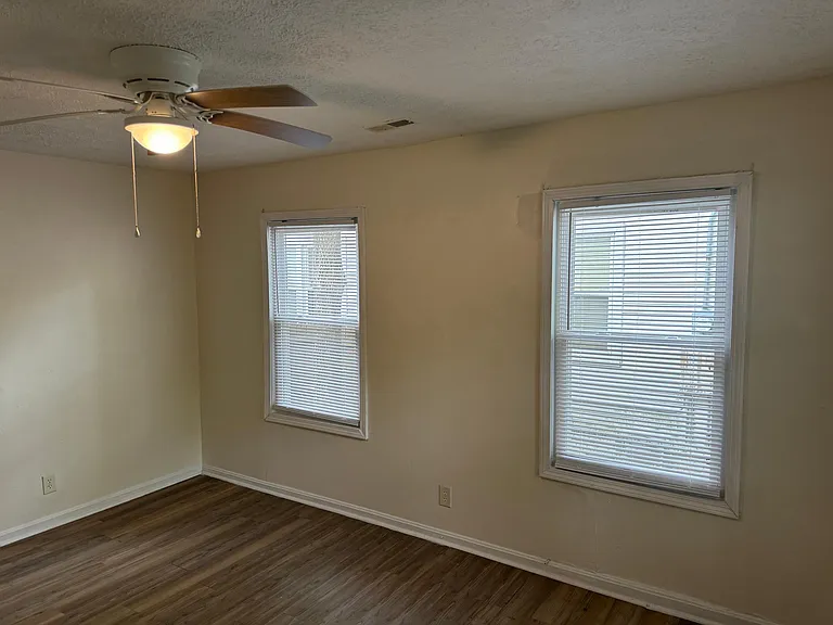 3765 Powell Ave — Photo 6