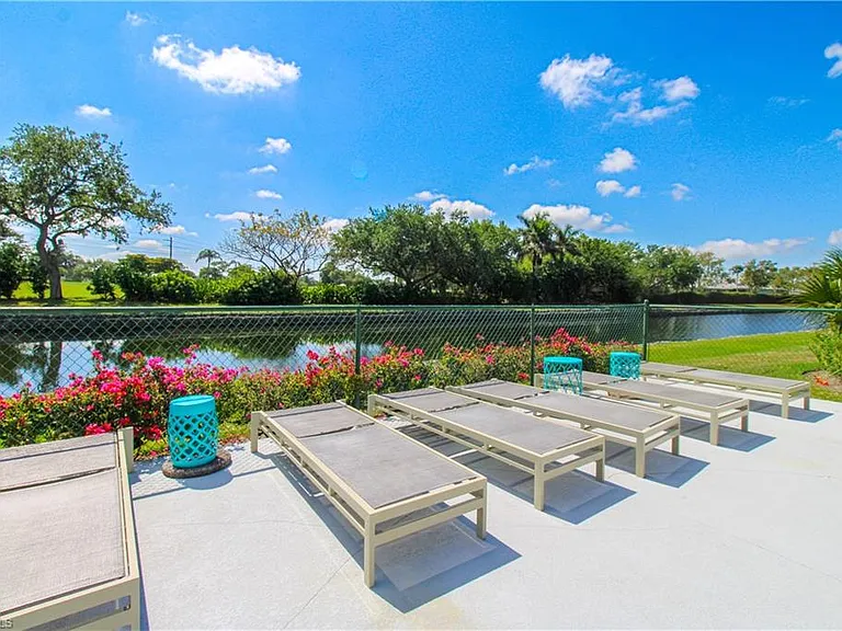 600 Valley Stream Dr #F9 — Photo 10
