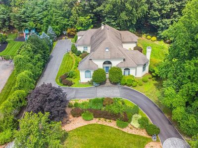 10 Corrigan Way, Old Tappan, NJ, 07675