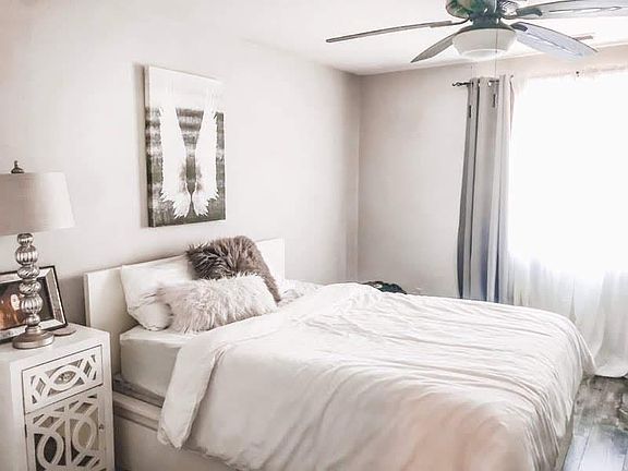2nd image of 135.5 Carmel Ave #1