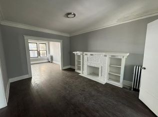 2666 E 77th St #1, Chicago, IL 60649