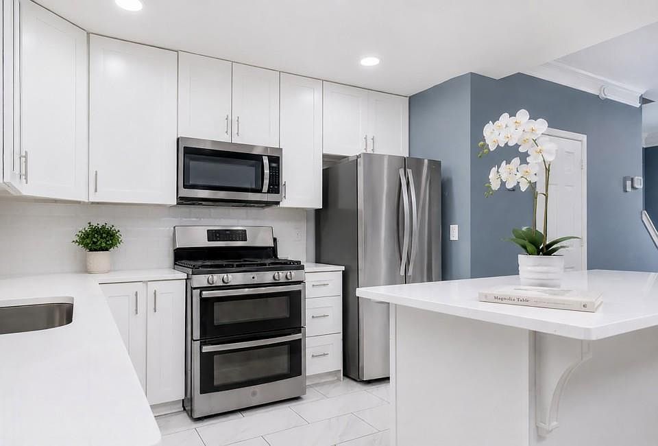 1st image of 3539 Mount Vernon Cir