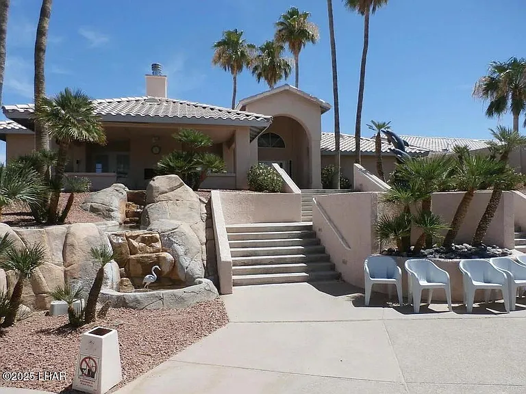 2304 Buckingham Blvd — Photo 27